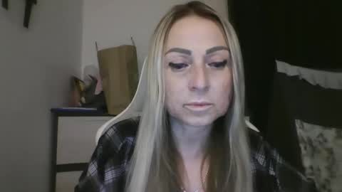 Iren online show from 10/22/25, 04:40