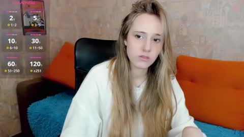 Snapshot of blondy_riss chatting on 03/09/25, 12:20 blondy_riss online show from 03/09/25, 12:20