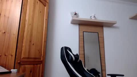 blondyelena online show from 02/22/25, 06:19