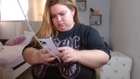 Snapshot of blondyliciousx chatting on 12/11/24, 08:39 katartistic name online show from 12/11/24, 08:39