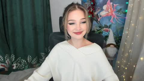 Snapshot of bloomingheart chatting on 12/21/24, 11:33 Sophia online show from 12/21/24, 11:33