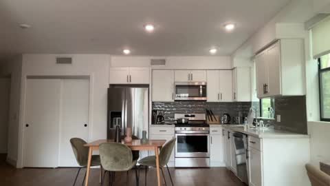 Emma Bloom online show from 10/14/25, 06:20