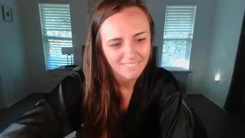 Sarah Zee online show from 11/21/25, 06:50