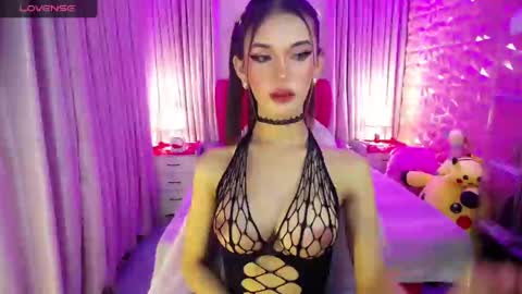 Snapshot of blue_aiveexx chatting on 12/15/24, 01:57 aivee online show from 12/15/24, 01:57