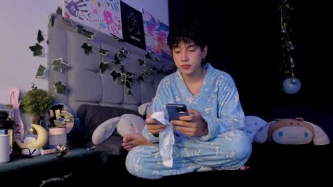 Snapshot of blue_baby20 chatting on 01/27/25, 07:45 Blue online show from 01/27/25, 07:45