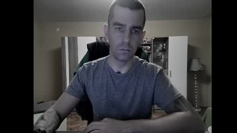 Snapshot of blue_eyed_wolf chatting on 12/28/24, 08:47 Runaway online show from 12/28/24, 08:47