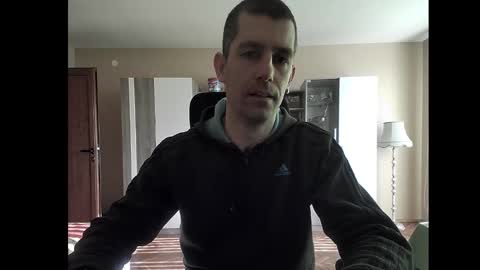 Snapshot of blue_eyed_wolf chatting on 01/13/25, 08:58 Runaway online show from 01/13/25, 08:58
