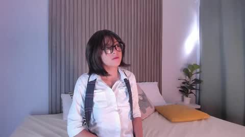 blue_sixx online show from 09/17/25, 02:08