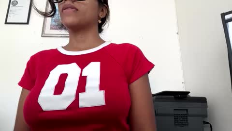 blueaby1 online show from 10/31/25, 05:47