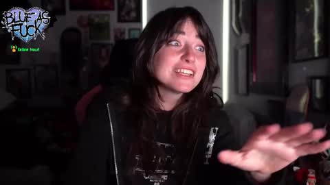 Snapshot of blueasfuck chatting on 10/11/25, 12:10 Blue online show from 10/11/25, 12:10