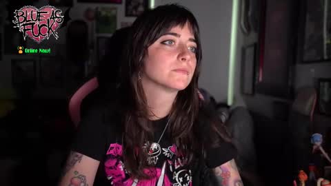 Snapshot of blueasfuck chatting on 10/28/25, 11:51 Blue online show from 10/28/25, 11:51