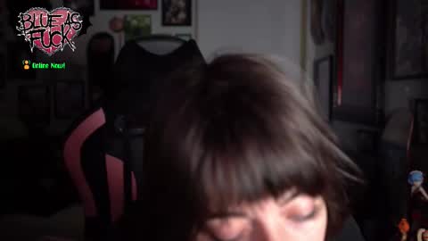 Snapshot of blueasfuck chatting on 11/06/25, 01:39 Blue online show from 11/06/25, 01:39