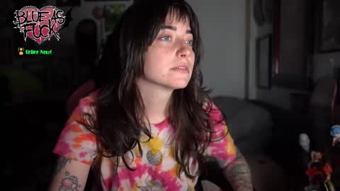 Snapshot of blueasfuck chatting on 11/15/25, 01:14 Blue online show from 11/15/25, 01:14