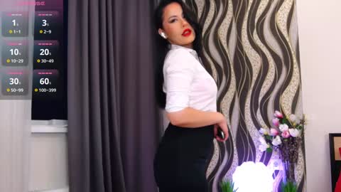 Snapshot of blueberryangel chatting on 12/11/24, 05:21 LENA online show from 12/11/24, 05:21