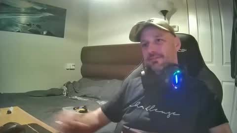 Snapshot of bluebirdflame1 chatting on 03/12/25, 06:18 bluebirdflame1 online show from 03/12/25, 06:18