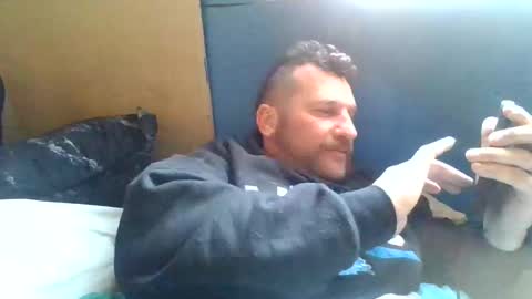 bluedemoneyes1986 online show from 02/24/25, 08:47