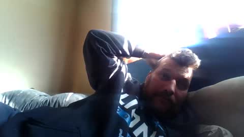 bluedemoneyes1986 online show from 02/25/25, 04:00