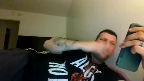 bluedemoneyes1986 online show from 10/02/25, 03:46