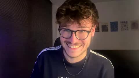 Snapshot of blueduck64 chatting on 11/13/25, 11:36 blueduck64 online show from 11/13/25, 11:36