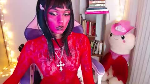 Im Abril .. Nice to meet you  thumb up me please its important  INDEPENDENT MODEL online show from 10/20/25, 01:39