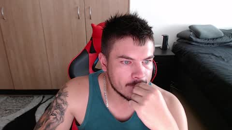 Snapshot of blueeyeboy0 chatting on 01/28/25, 12:43 blueeyeboy0 online show from 01/28/25, 12:43