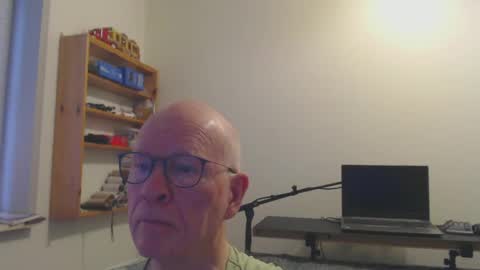 Snapshot of blueeyesn8 chatting on 01/01/25, 11:27 blueeyesn8 online show from 01/01/25, 11:27