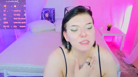 Hi my name is Lunaray online show from 11/09/25, 11:08