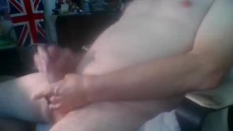 Snapshot of bluexenon chatting on 10/17/25, 01:46 bluexenon online show from 10/17/25, 01:46