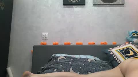 BlueXOwl online show from 11/07/25, 06:41