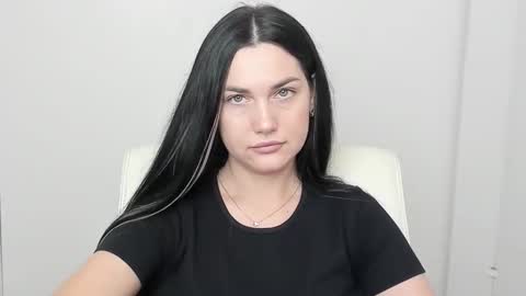 Kelly online show from 10/31/25, 06:47