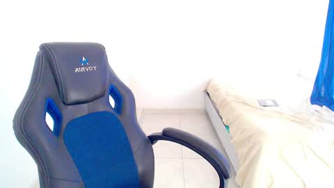  Hey guysI am BrendaWelcome my room online show from 10/24/25, 06:37