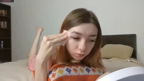 Snapshot of blush_lover chatting on 10/16/25, 10:05 Kate online show from 10/16/25, 10:05