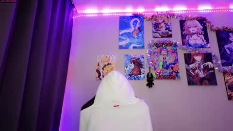 Snapshot of blushed_pussy chatting on 02/25/25, 07:47 nastya online show from 02/25/25, 07:47