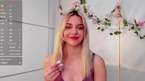 Snapshot of blushkitty chatting on 09/18/25, 04:42 Chloe online show from 09/18/25, 04:42