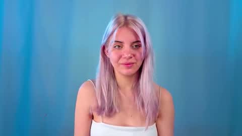 Chloe online show from 10/23/25, 06:23