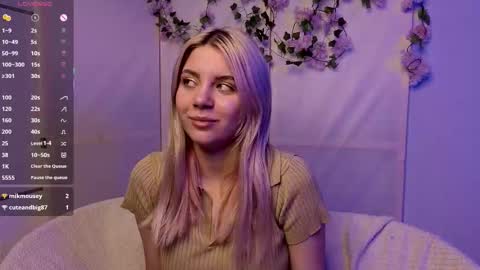 Chloe online show from 11/20/25, 06:24