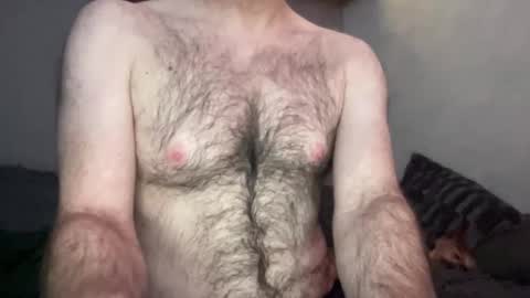 Snapshot of bmcmg chatting on 10/12/25, 01:26 Brian mc online show from 10/12/25, 01:26