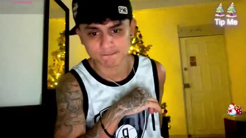 Snapshot of bob_pettersonn chatting on 12/20/24, 03:03 Bob INDEPENDENT MODEL online show from 12/20/24, 03:03