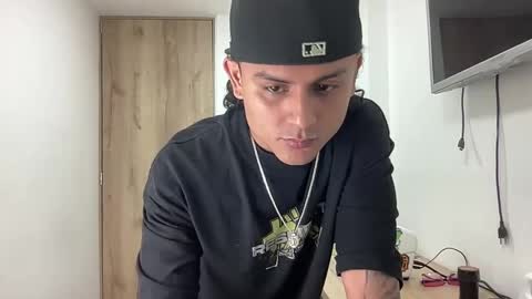 Bob  INDEPENDENT MODEL online show from 10/11/25, 03:06