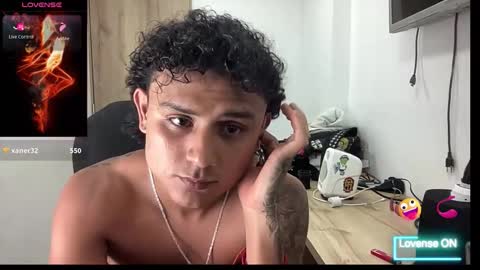 Bob  INDEPENDENT MODEL online show from 10/14/25, 04:35