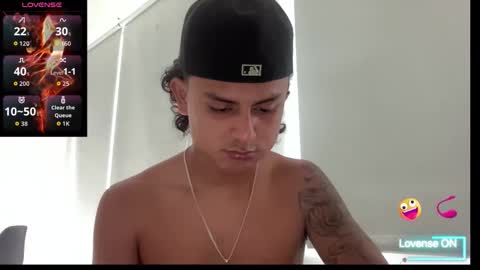 Bob  INDEPENDENT MODEL online show from 10/22/25, 01:11