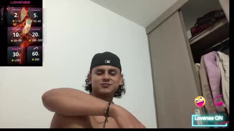 Bob  INDEPENDENT MODEL online show from 10/26/25, 02:39