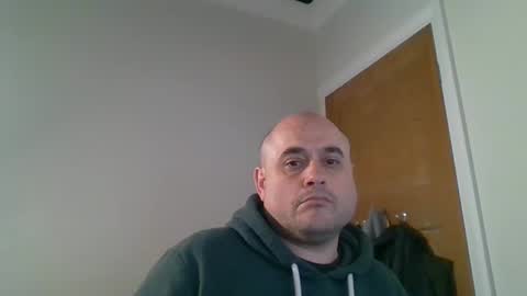 Snapshot of bobabator chatting on 02/16/25, 04:10 bobabator online show from 02/16/25, 04:10