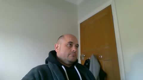 Snapshot of bobabator chatting on 03/05/25, 12:00 bobabator online show from 03/05/25, 12:00