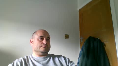 Snapshot of bobabator chatting on 09/13/25, 03:56 bobabator online show from 09/13/25, 03:56
