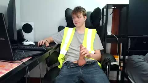 bobby72738 online show from 10/16/25, 03:51