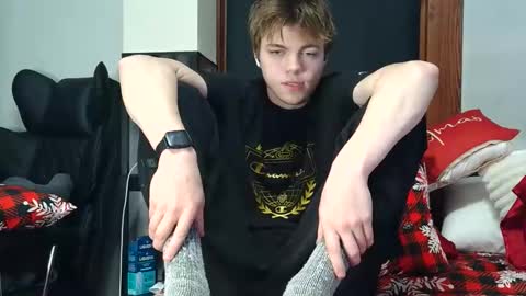 bobby72738 online show from 11/10/25, 03:38