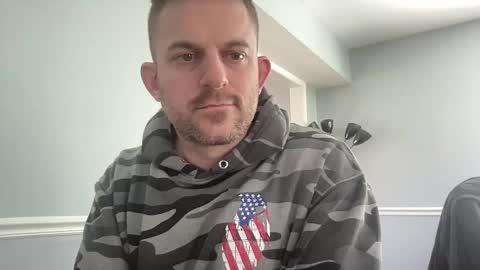 Snapshot of bobbyfer8891 chatting on 11/05/25, 03:34 bobbyfer8891 online show from 11/05/25, 03:34