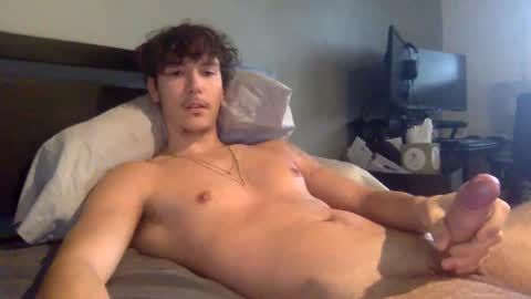 Snapshot of bobo221614 chatting on 12/26/24, 01:43 bobo221614 online show from 12/26/24, 01:43