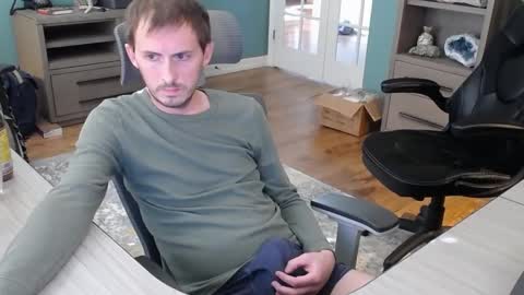 Snapshot of bobtb408 chatting on 02/19/25, 08:31 JoeGuyCO online show from 02/19/25, 08:31